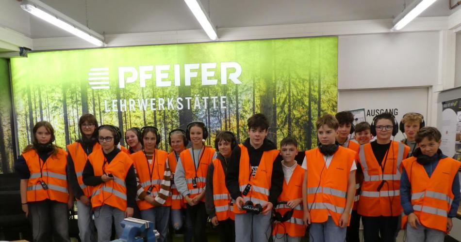 Betriebsbesichtigung Holz Pfeifer